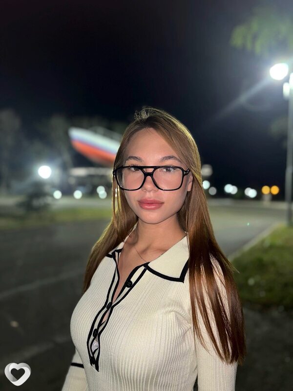 Альбина, 20, Мариуполе — анкета №3161322