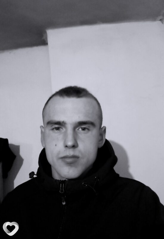 Анатолий, 26, Белове — анкета №3161349