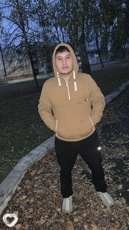 Микел, Паричи