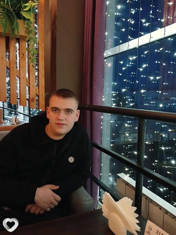 Максим, 20, Горловке — анкета №3162220