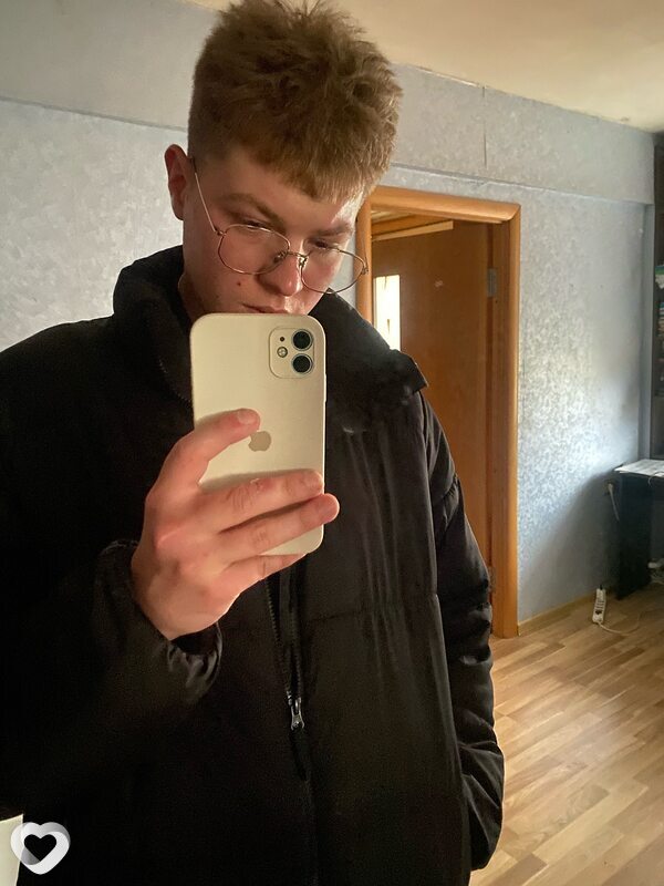Дмитрий, 21, Минске — анкета №3162111