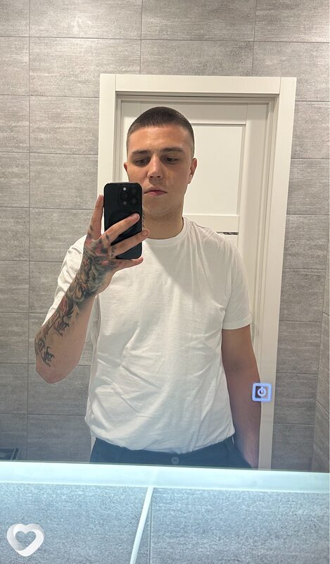 Богдан, 22, Новом Уренгое — анкета №3163789