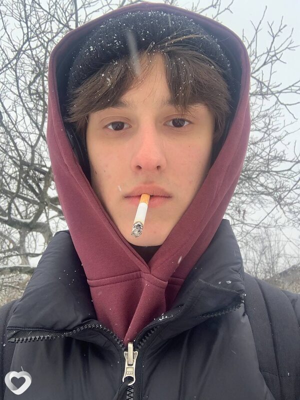 Илья, 21, Тихорецке — анкета №3165489