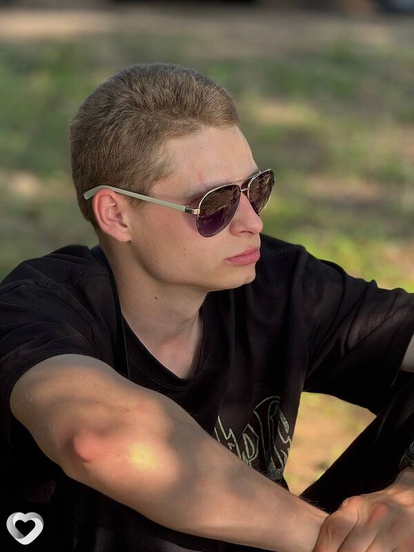 Евгений, 22, Кирове — анкета №3167143