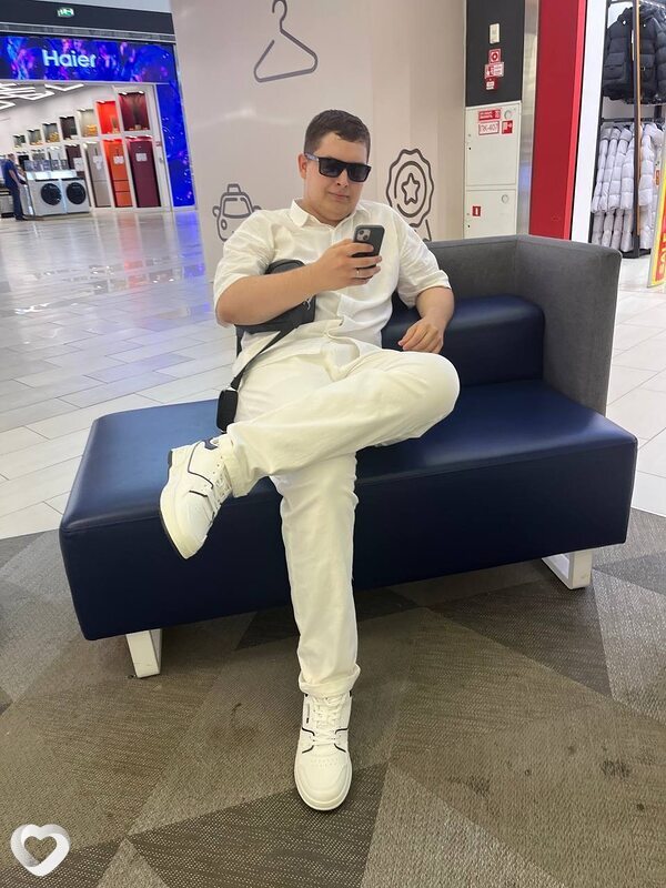Дмитрий, 20, Омске — анкета №3167753