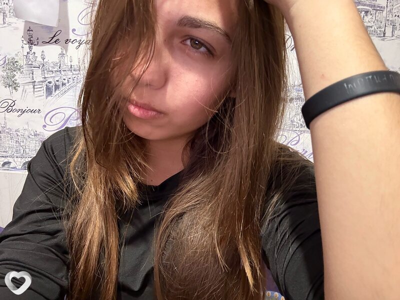 Алена, 18, Новоалтайске — анкета №3168133