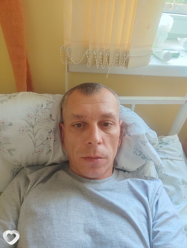 Артëм, 38, Сосновом Боре — анкета №3169721
