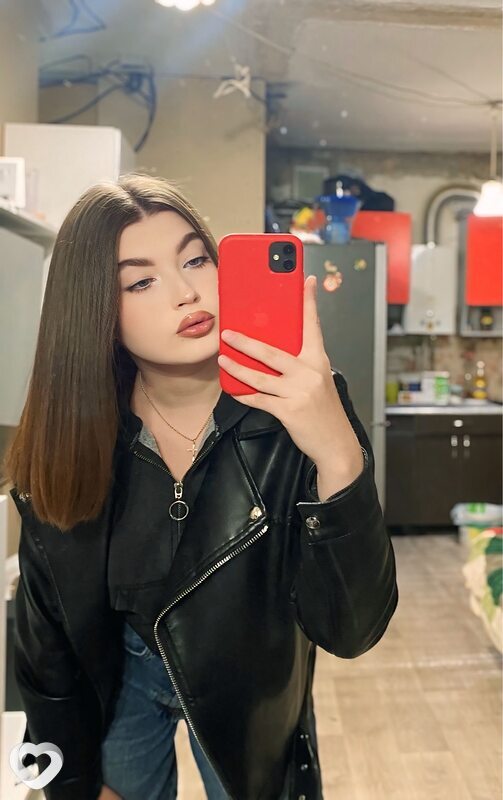 Алёна, 20, Кирове — анкета №3171357