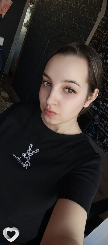 Олена, 23, Томске — анкета №3173695