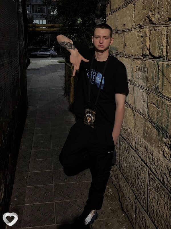 Андрей, 22, Белгороде — анкета №3174073