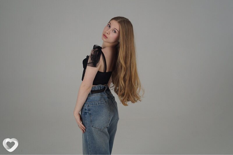 Аня, 21, Витебске — анкета №3174339