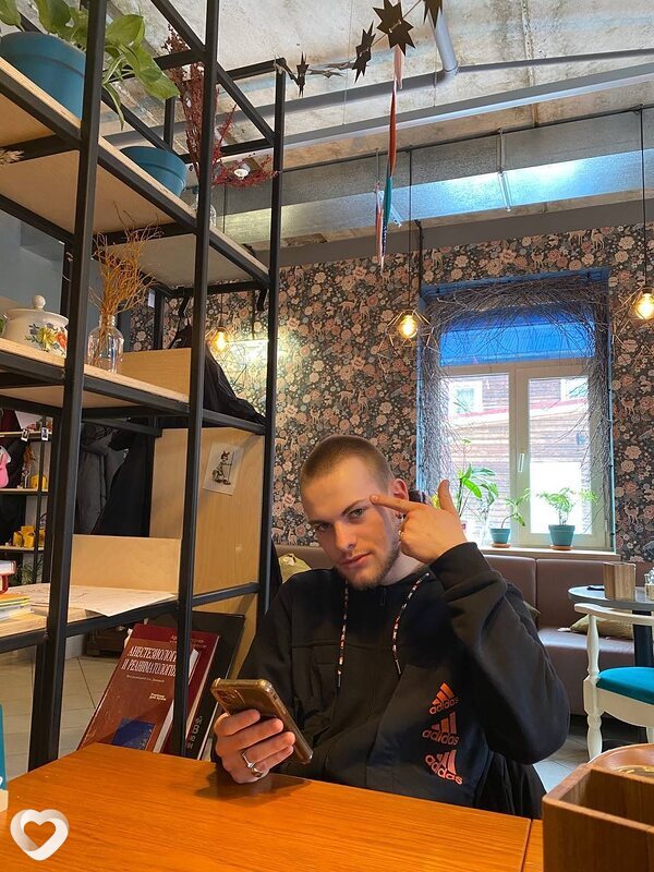 Кирилл, 21, Архангельске — анкета №3174837