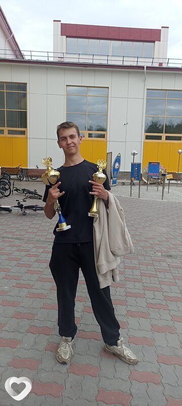 Константин, 19, Ханты-Мансийске — анкета №3174848