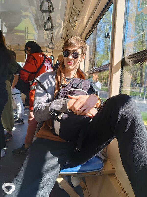 Толя, 24, Москве — анкета №3174850