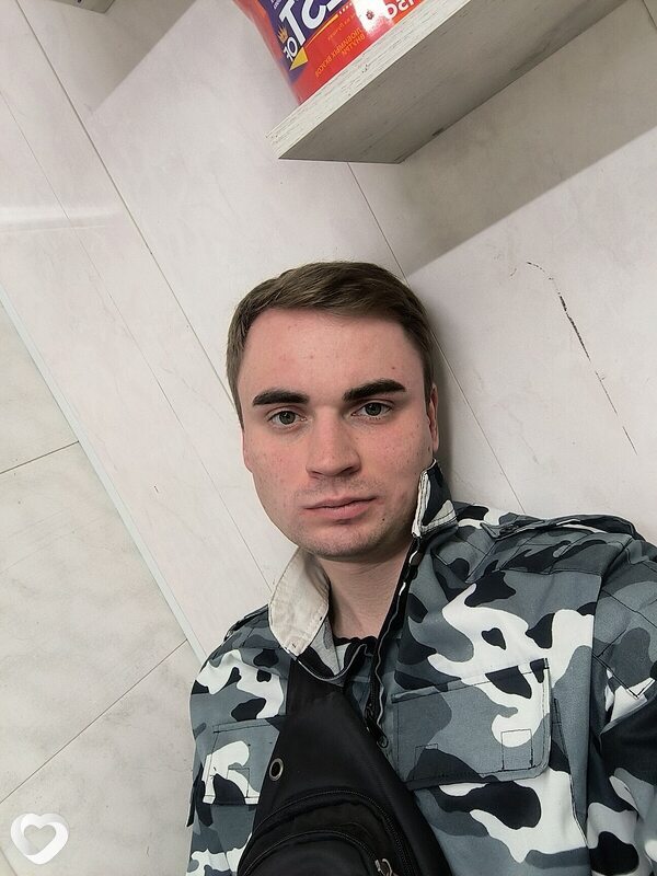 Олег, 25, Макеевке — анкета №3174981