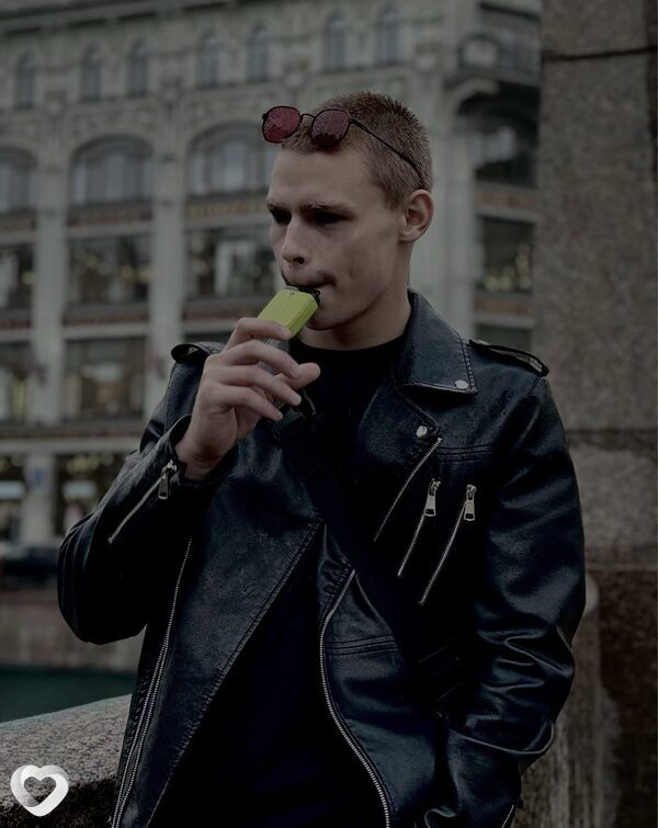 Саня, 21, Москве — анкета №3175567