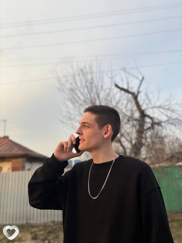 Тёма, 20, Новосибирске — анкета №3176062