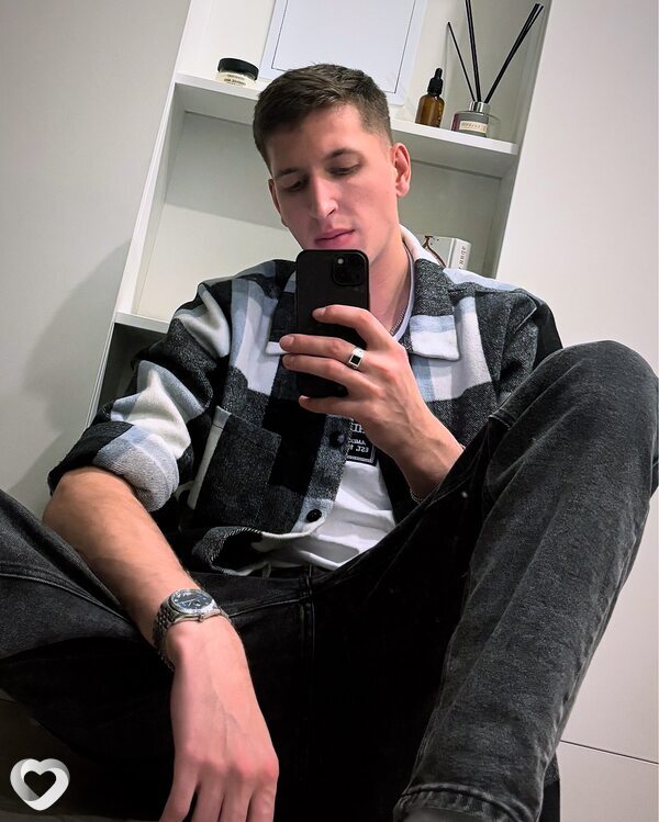 Виталий, 27, Красноярске — анкета №3177343