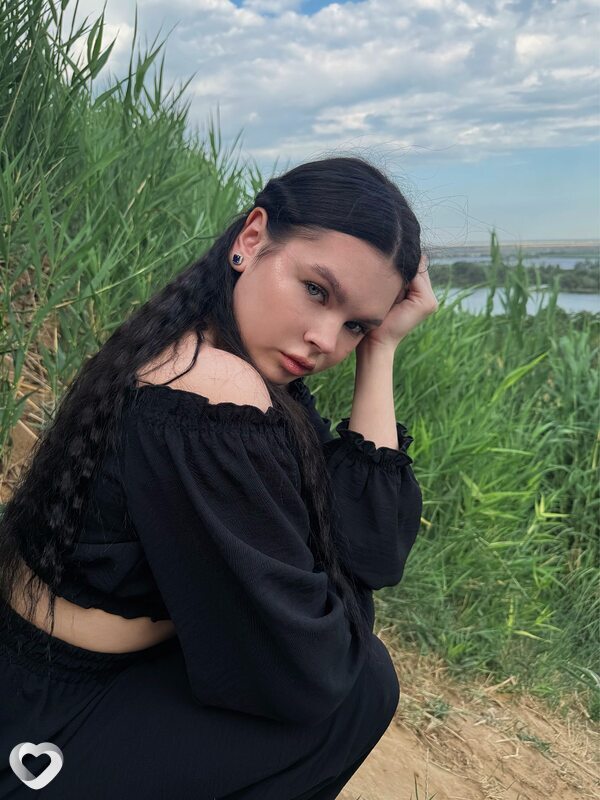 Настя, 20, Ростове-на-Дону — анкета №3177337