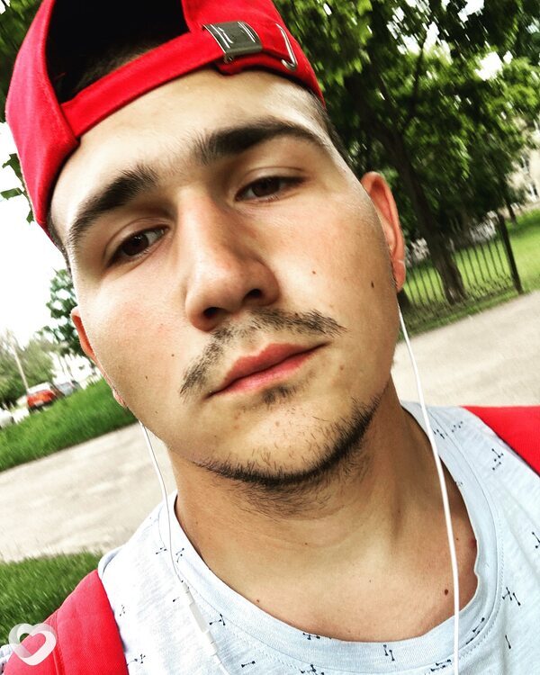 Михаил, 26, Новомосковске — анкета №3177820