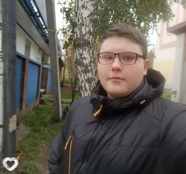 Андрей, 19, Томске — анкета №3177966