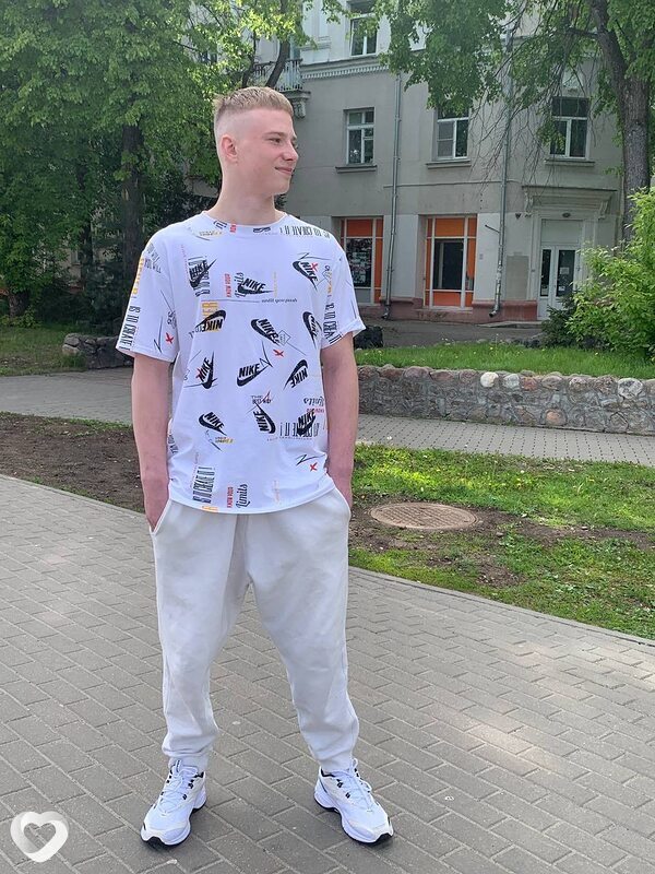Иван, 19, Минске — анкета №3178800