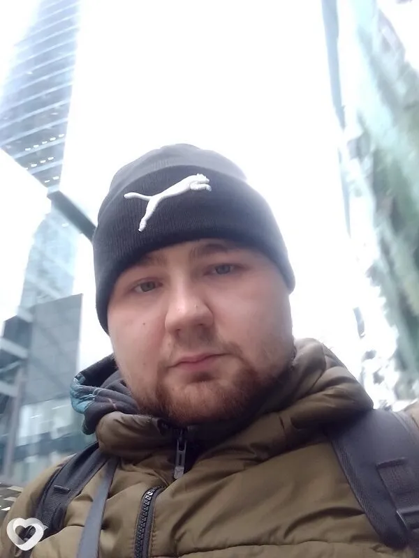 Александр, 21, Новоалтайске — анкета №3179256