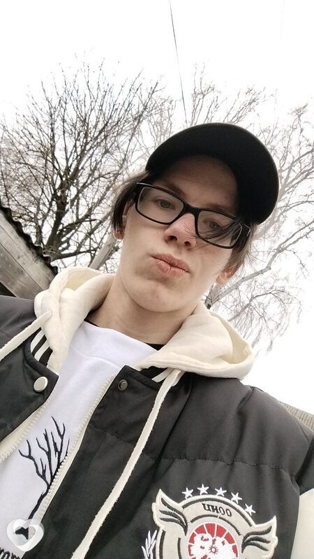 Дима, 19, Узловой — анкета №3179430
