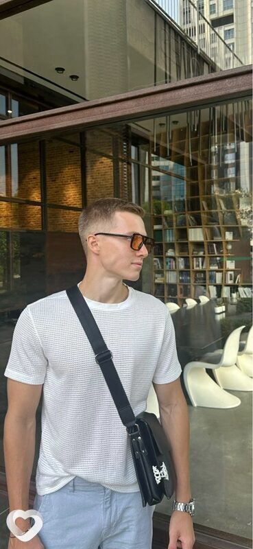 Владислав, 21, Краснодаре — анкета №3179799