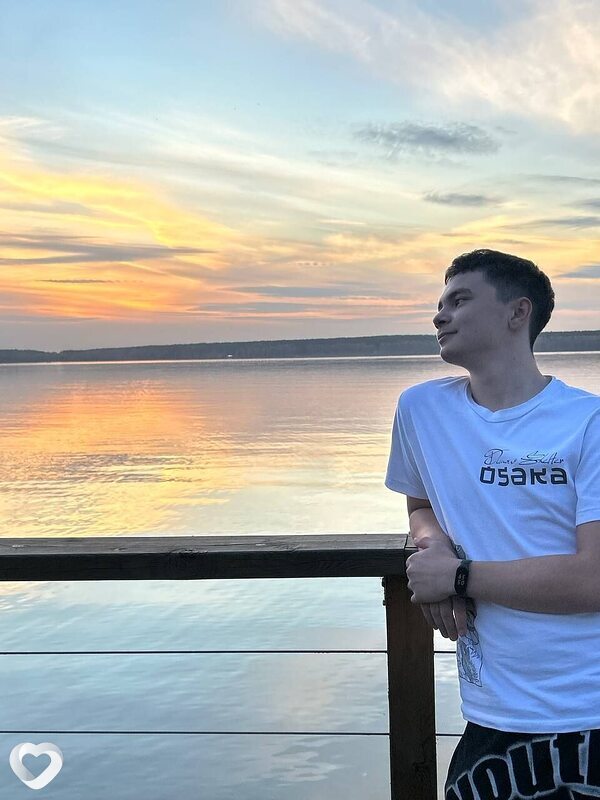 Дмитрий, 19, Екатеринбурге — анкета №3180746