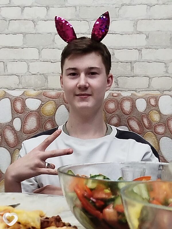 Максим, 18, Красноярске — анкета №3180679