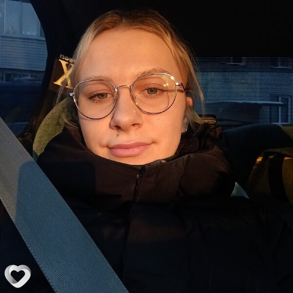 Анна, 20, Омске — анкета №3181138
