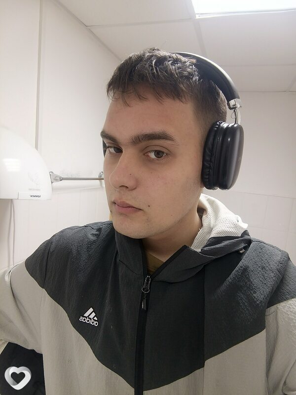 Анатолий, 20, Екатеринбурге — анкета №3182552