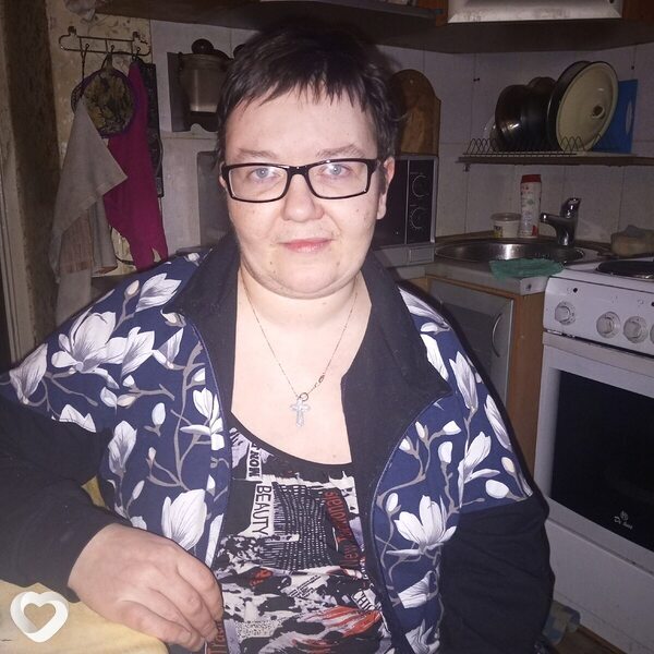 Катя, 42, Кировске — анкета №3182511
