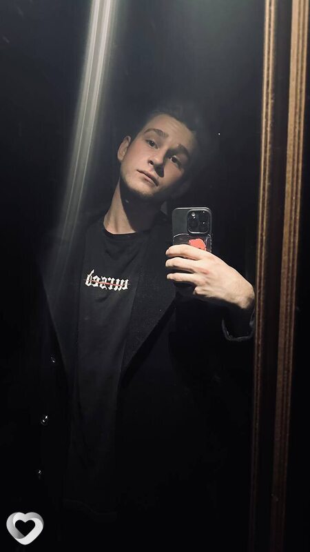 Даниил, 18, Калининграде — анкета №3182912