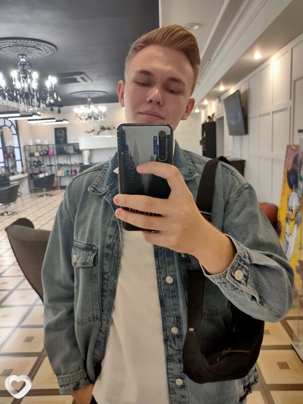 Александр, 21, Коломне — анкета №3183232