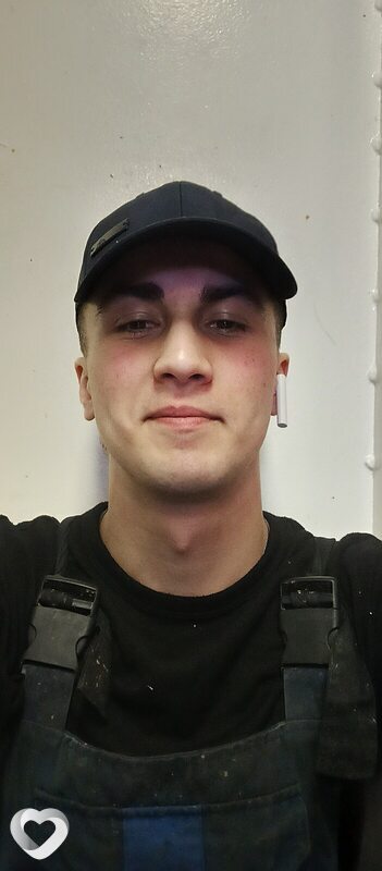 Рустам, 22, Калининграде — анкета №3185457