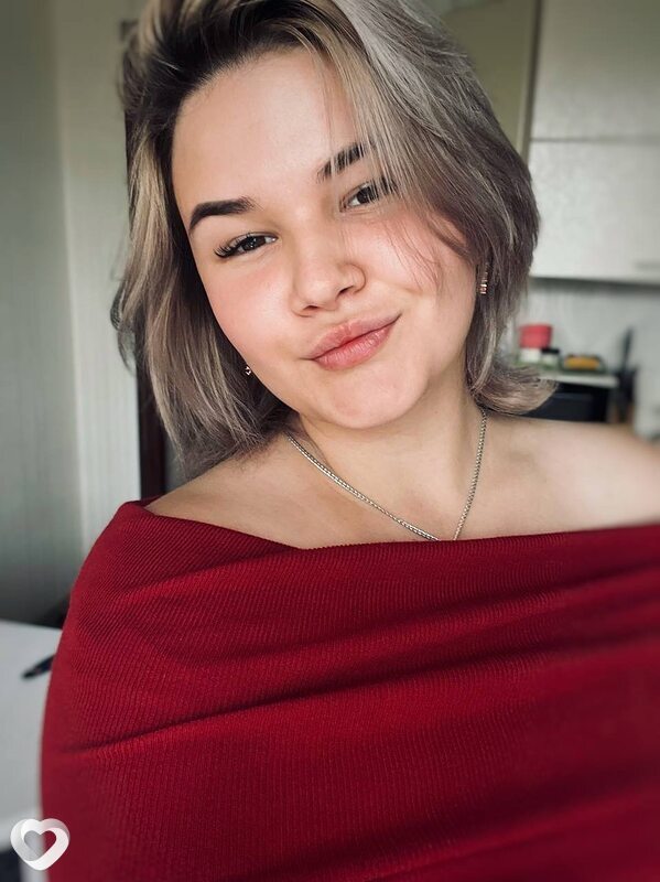 Ульяна, 23, Братске — анкета №3185152