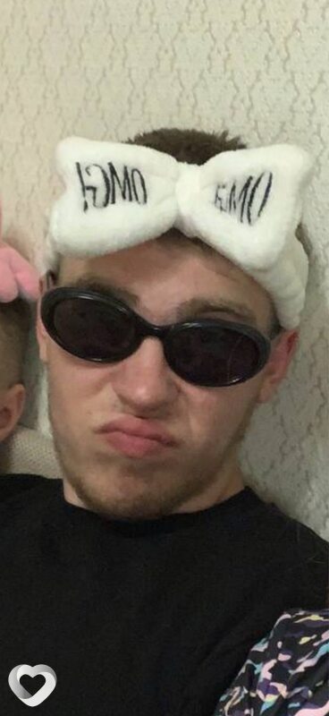 Артём, 23, Тюмени — анкета №3187295