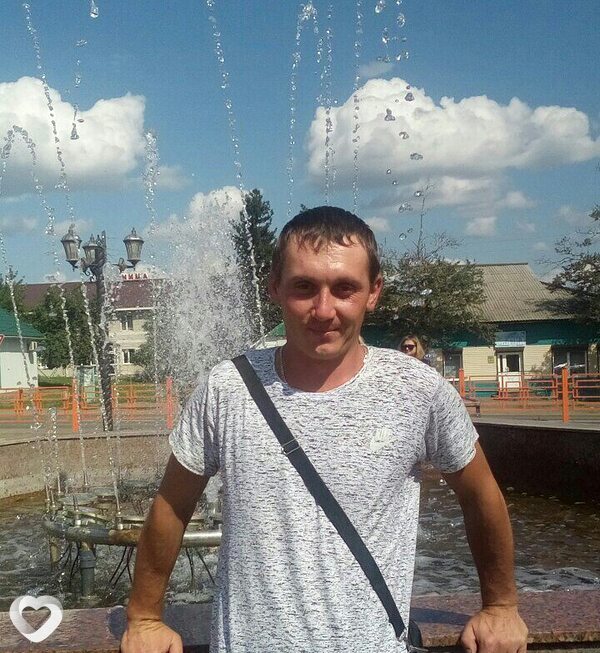 Артем, 31, Барановичах — анкета №3187646