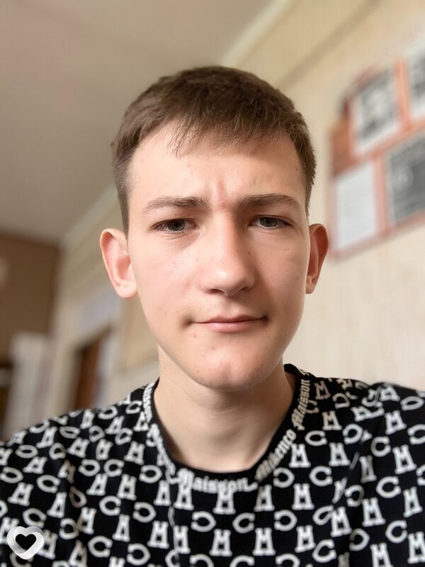 Миша Дмитриченко, 19, Миллерове — анкета №3188363
