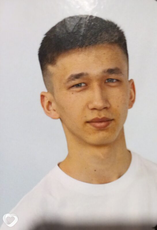 Бехруз, 18, Истре — анкета №3188777
