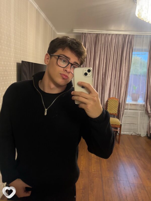 Максим, 22, Ярославле — анкета №3189094