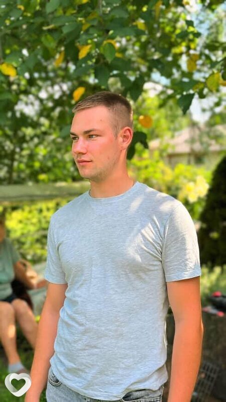 Максим, 25, Бресте — анкета №3189392