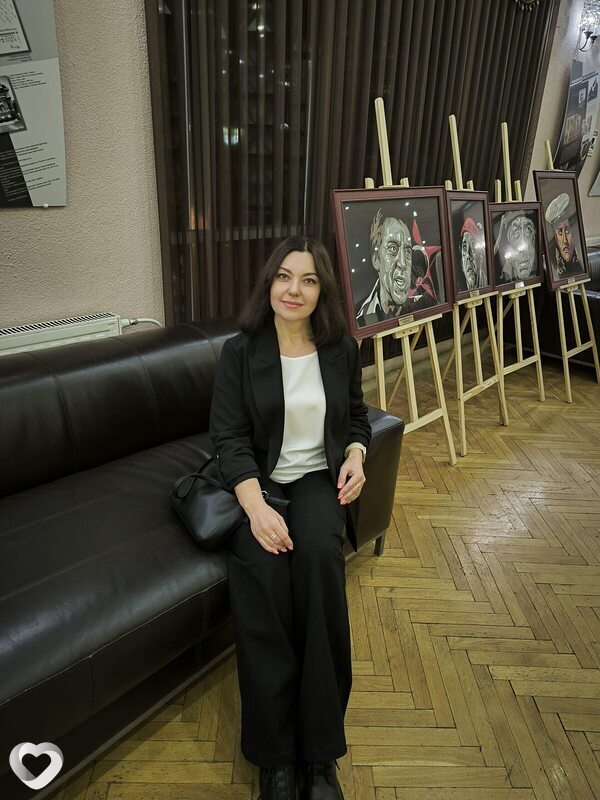 Кристина, 40, Новотроицке — анкета №3190439