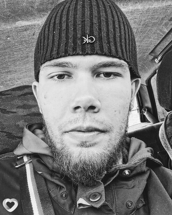 Глеб, 20, Сургуте — анкета №3190615
