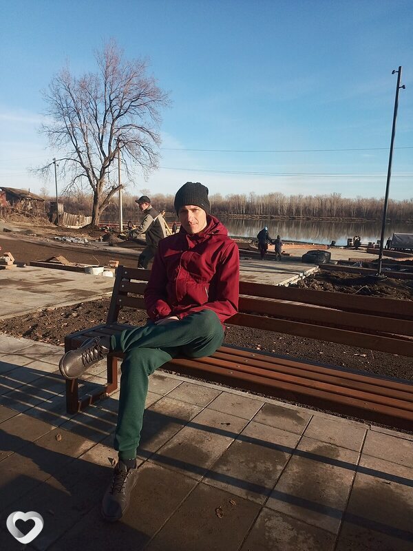 Артём, 36, Бийске — анкета №3197185