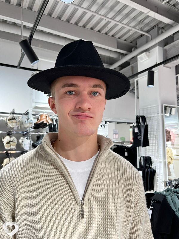 Aleks, 26, Белове — анкета №3198268
