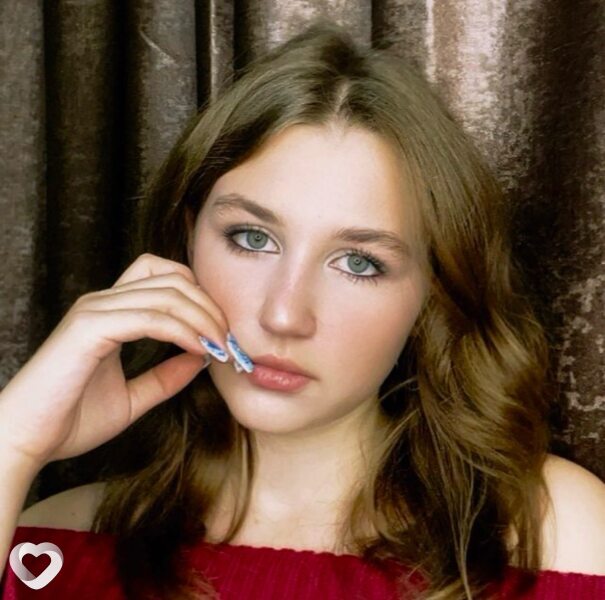 Полина, 18, Ялте — анкета №3198907