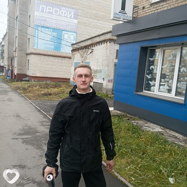 Валерий, 20, Кыштыме — анкета №3199428